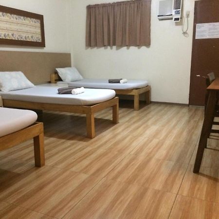 Crisfil'S Lodge Incorporated Dumaguete City Exterior photo